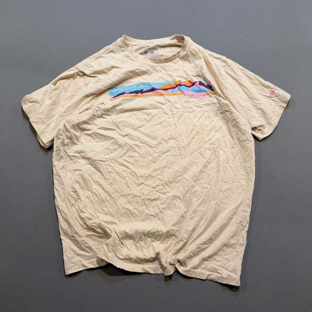 Columbia Sportswear Company Graphic T-Shirt Size L Beige Mountain